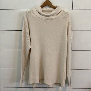 Devotion by Cyrus Cream Cowl Neck Tunic Sweater. Size Large. New With Tags.